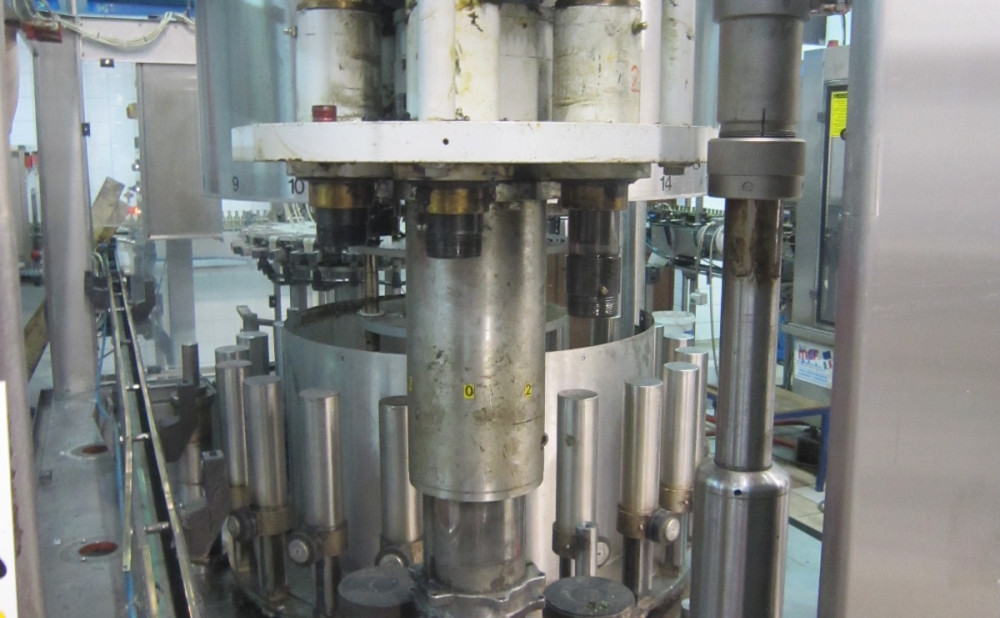 Servis i rekonstrukcija linije za punjenje jakih alkoholnih pića u male bočice