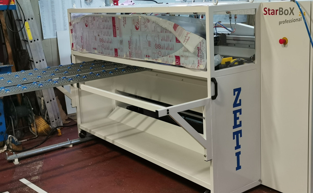 Stroj za proizvodnju kartonskih kutija