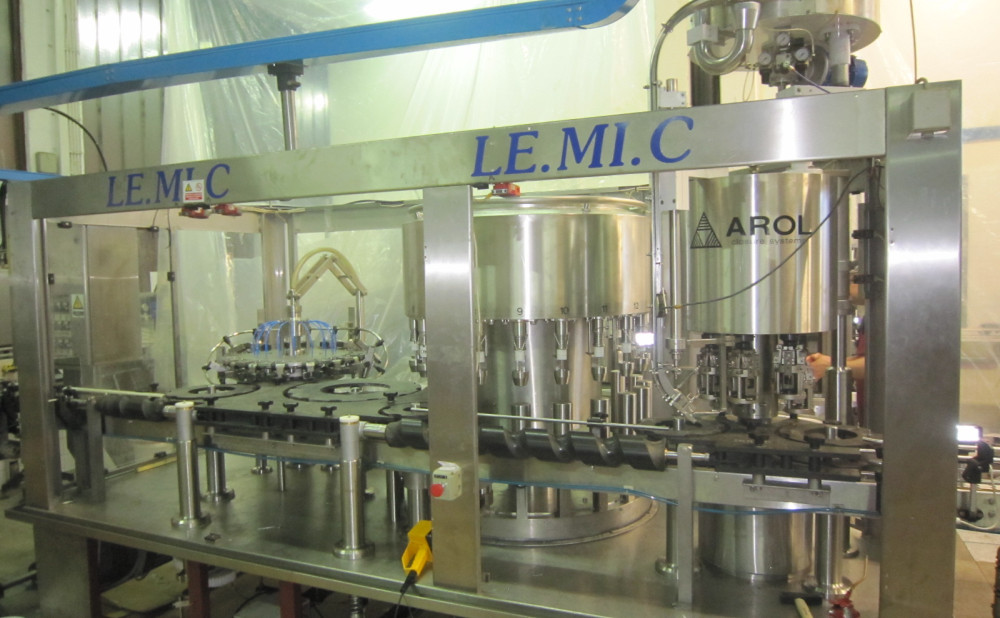 Servis i rekonstrukcija linije za punjenje jakih alkoholnih pića u male bočice