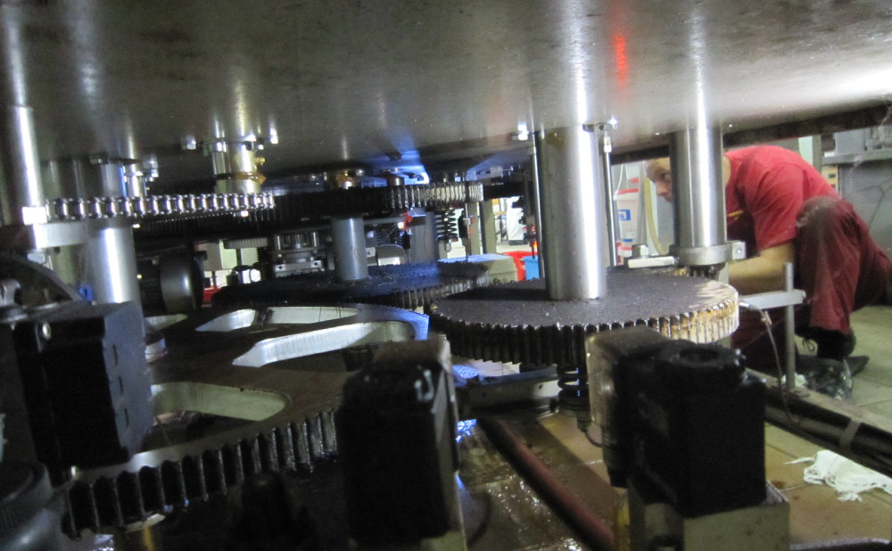 Servis i rekonstrukcija linije za punjenje jakih alkoholnih pića u male bočice